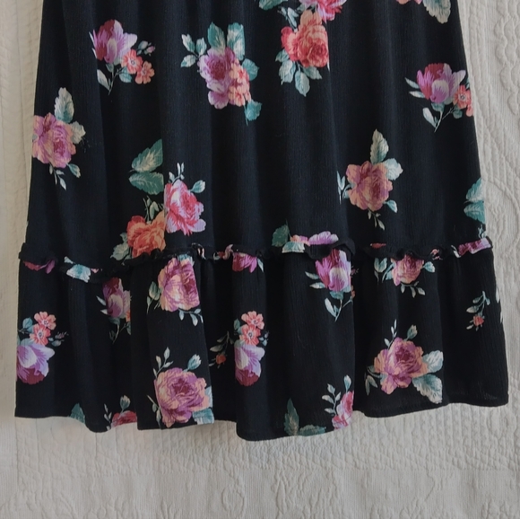 Xhiliration Floral Mini Dress Flutter Sleeves VNeck Ruffles Cottagecore Western - Picture 8 of 9